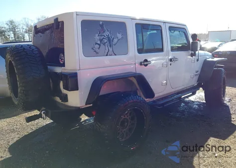 2012 Jeep Wrangler Unlimited Sahara z USA, uszkodzony, nr VIN 1C4HJWEG8CL227867